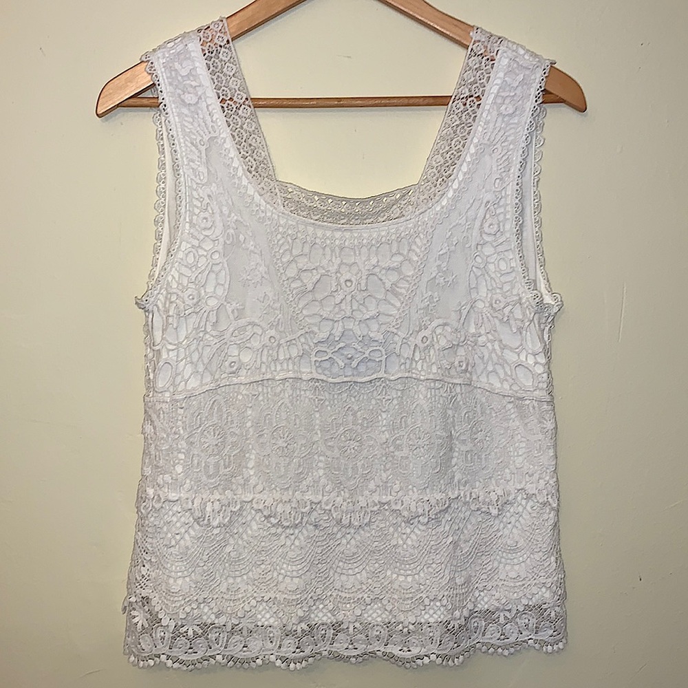 Meghan crochet white top